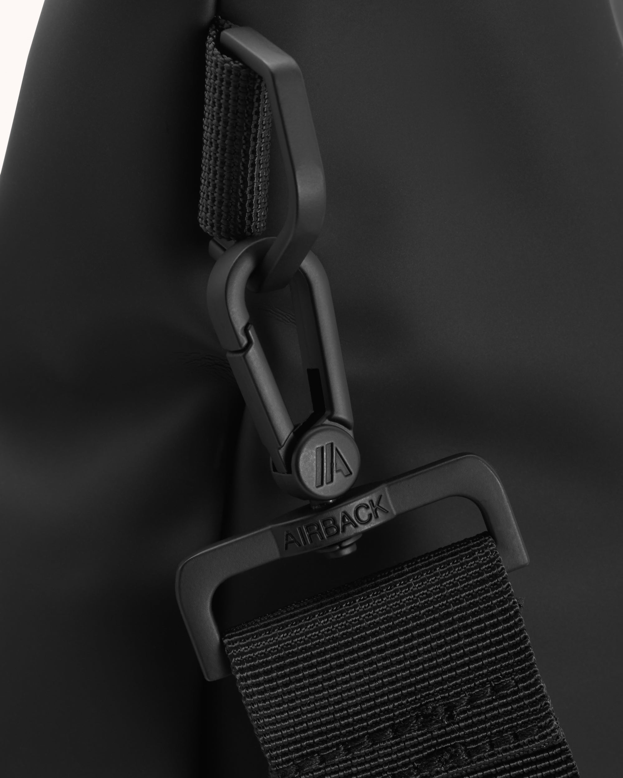 TOTE (Under-Seat)