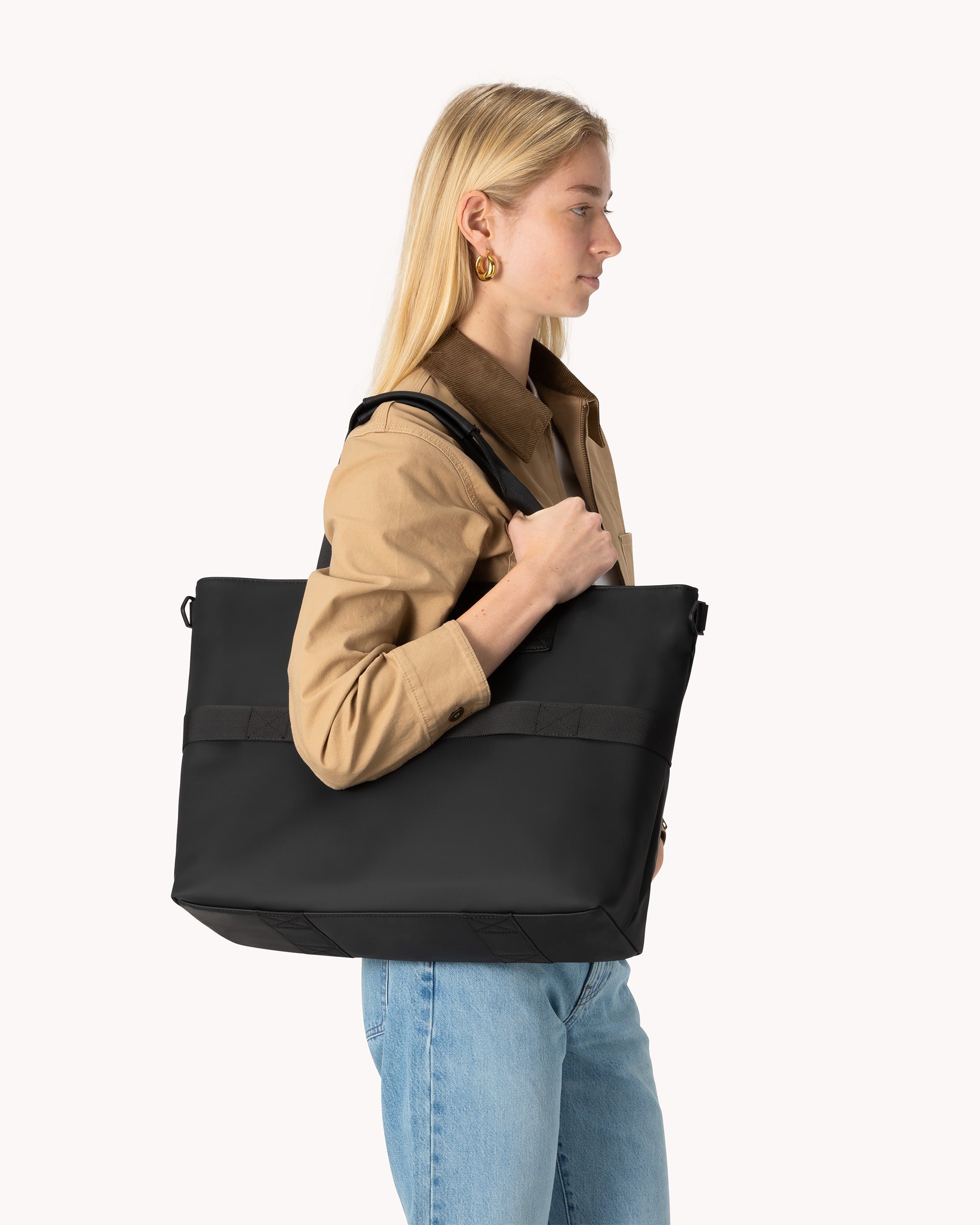 TOTE (Under-Seat)